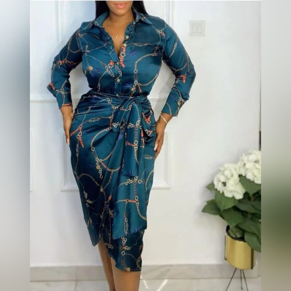 Women’s Teal Chain-Print Satin Shirt Dress